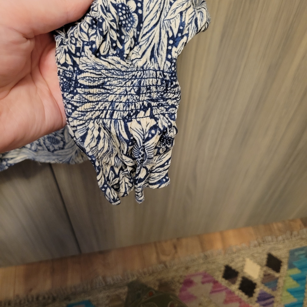 H&M x William Morris & Co Blue and White Floral Blouse 💐Rare - Picture 3 of 14